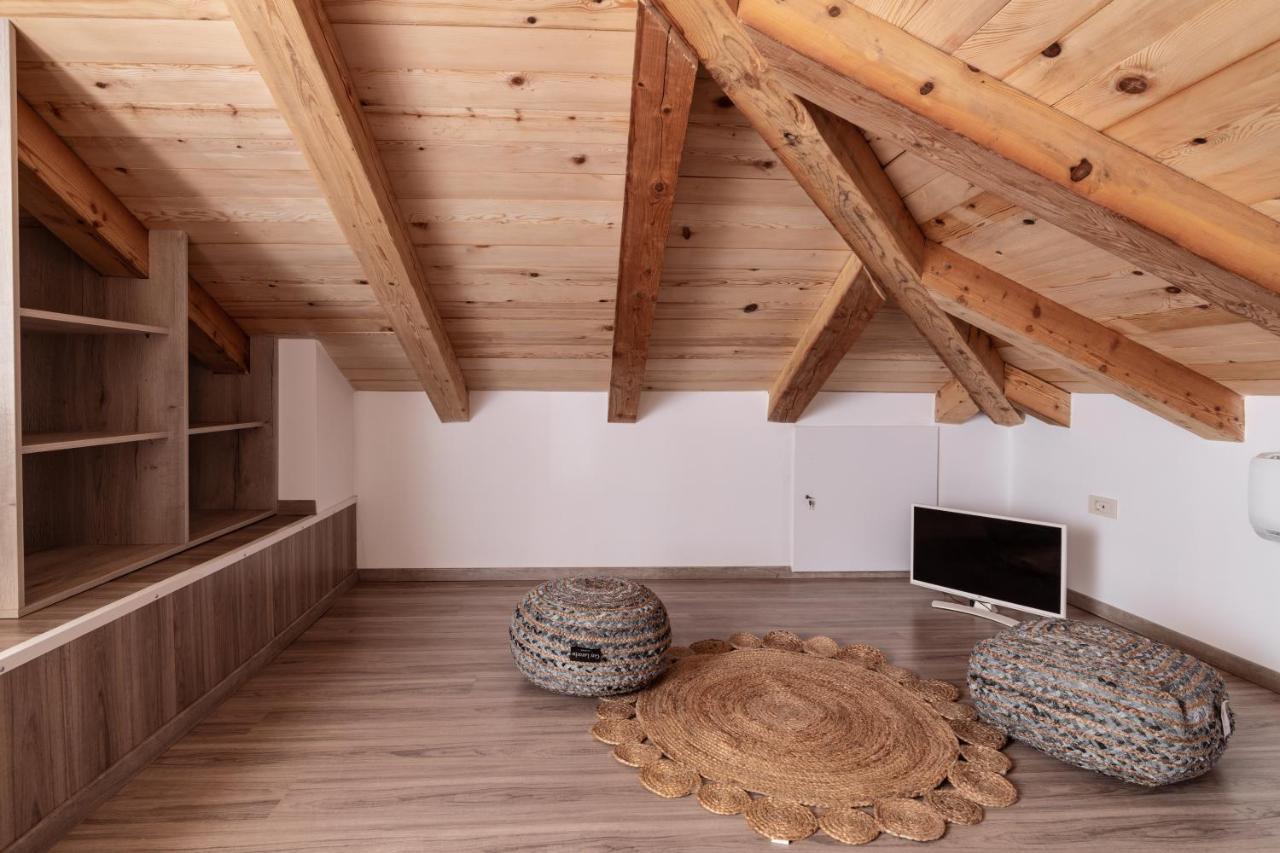 Claudio Stone House Vila