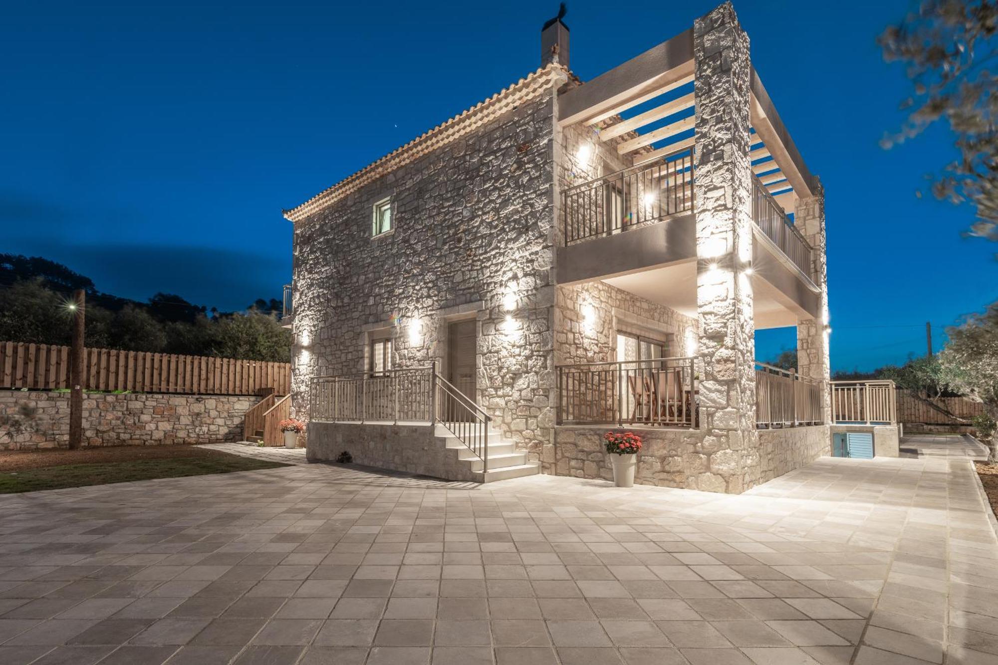 Villa Claudio Stone House *